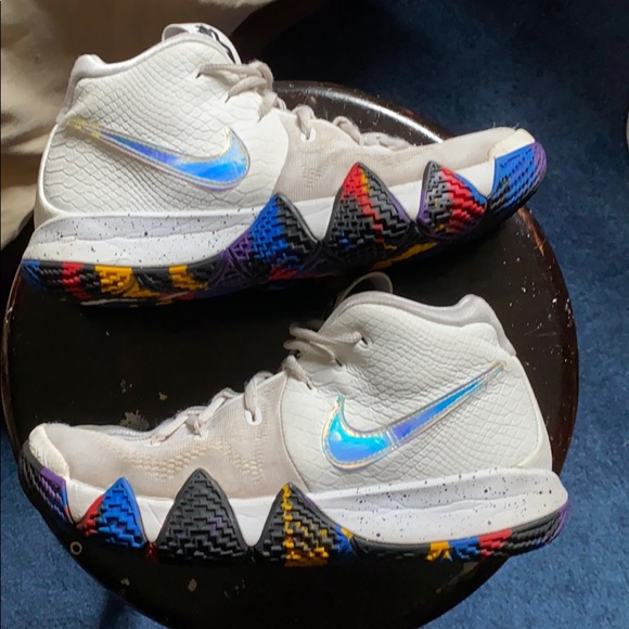 kyrie 4 ncaa